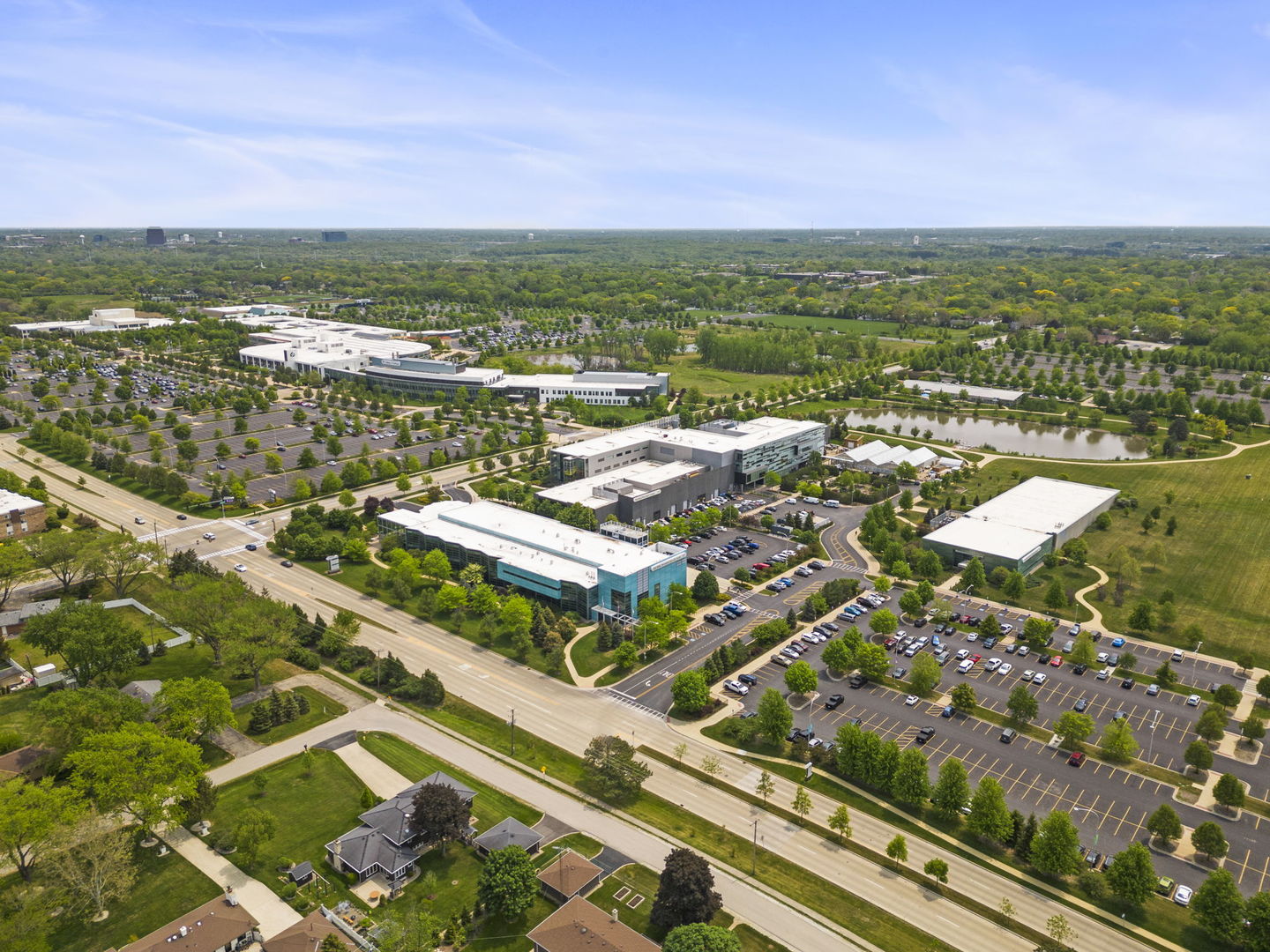 1635 South Prospect Street Wheaton, IL 60189 - Photo 44 of 53 a view of city with ocean