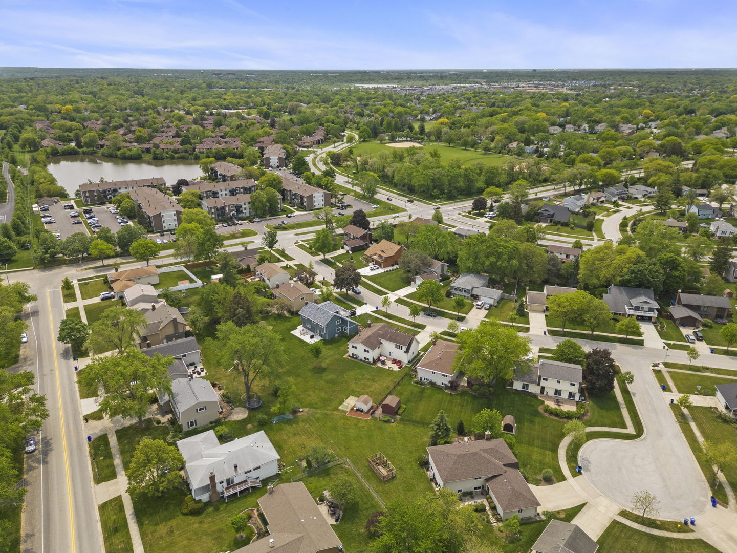 1635 South Prospect Street Wheaton, IL 60189 - Photo 46 of 53 an aerial view of residential houses with outdoor space