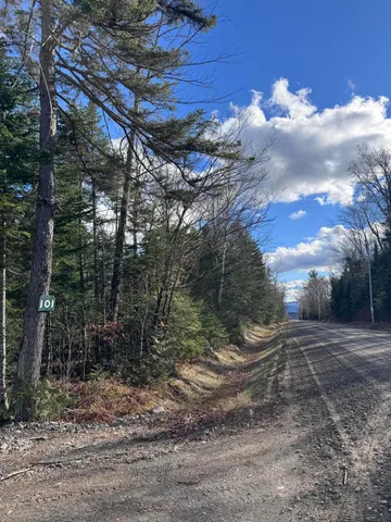 $144,500 | 101 Center Road, Madrid Township, ME 04966