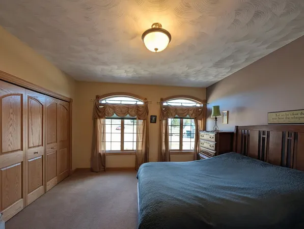 $780,000 | 2321 365th Avenue, Montevideo, MN 56265