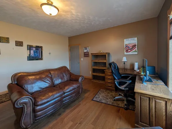 $780,000 | 2321 365th Avenue, Montevideo, MN 56265