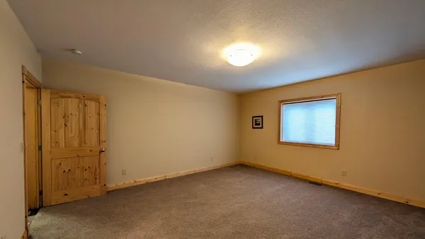 $780,000 | 2321 365th Avenue, Montevideo, MN 56265