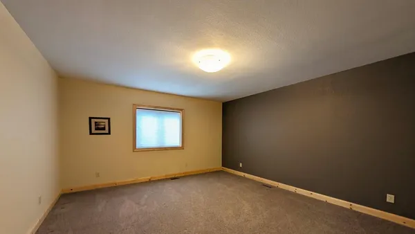 $780,000 | 2321 365th Avenue, Montevideo, MN 56265