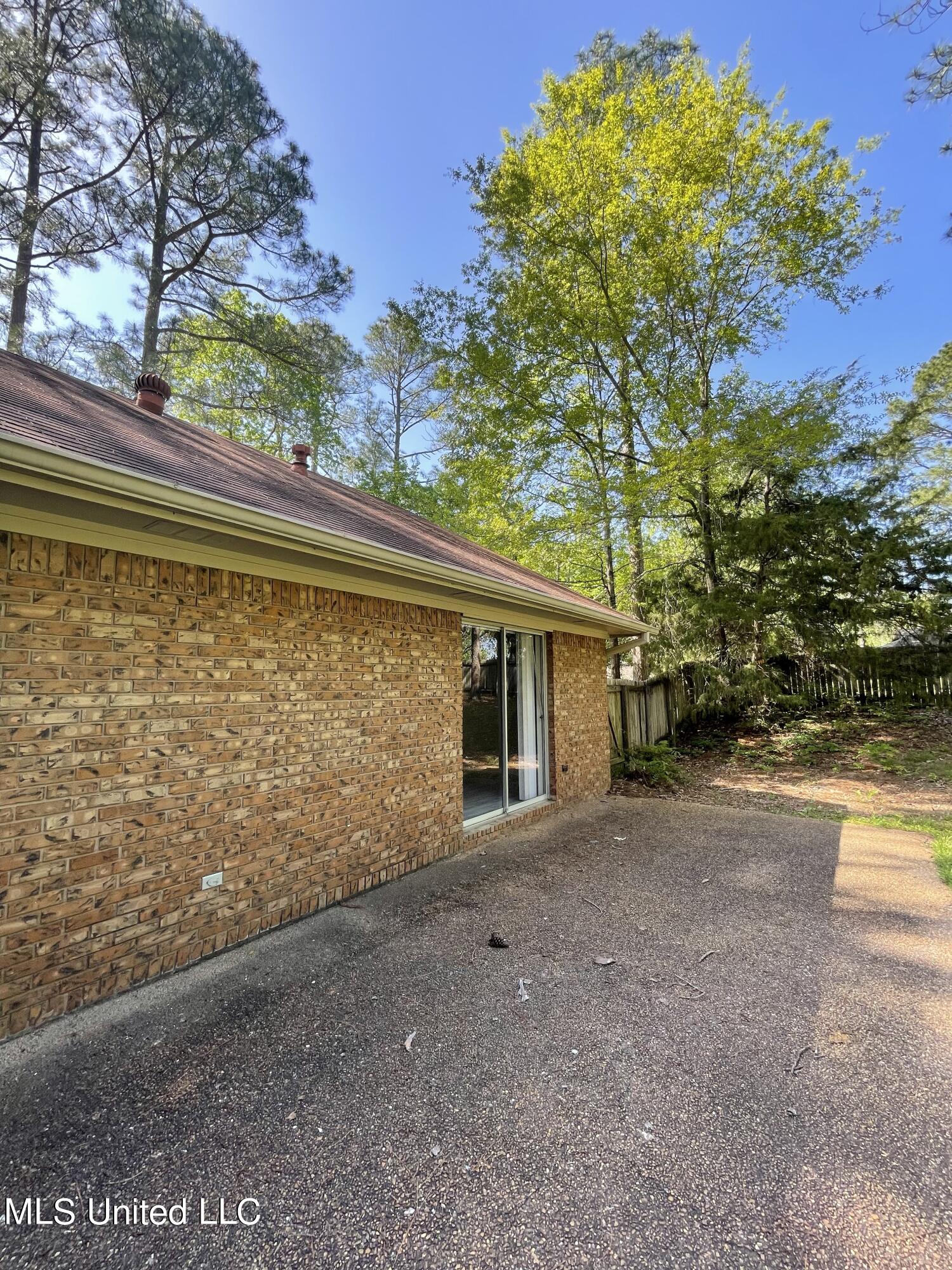 56 Wintergreen Road Madison, MS 39110 - Photo 9 of 11 56W 8