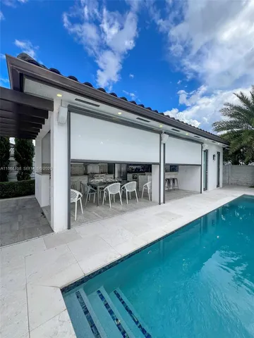 $8,500 | 14680 Southwest 17th Street, Miami, FL 33175