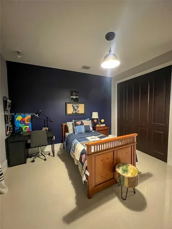 $8,500 | 14680 Southwest 17th Street, Miami, FL 33175