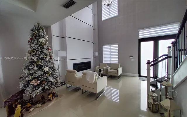 $8,500 | 14680 Southwest 17th Street, Miami, FL 33175