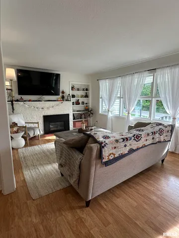 $130,900 | 840 Ravine Court, Canton, IL 61520