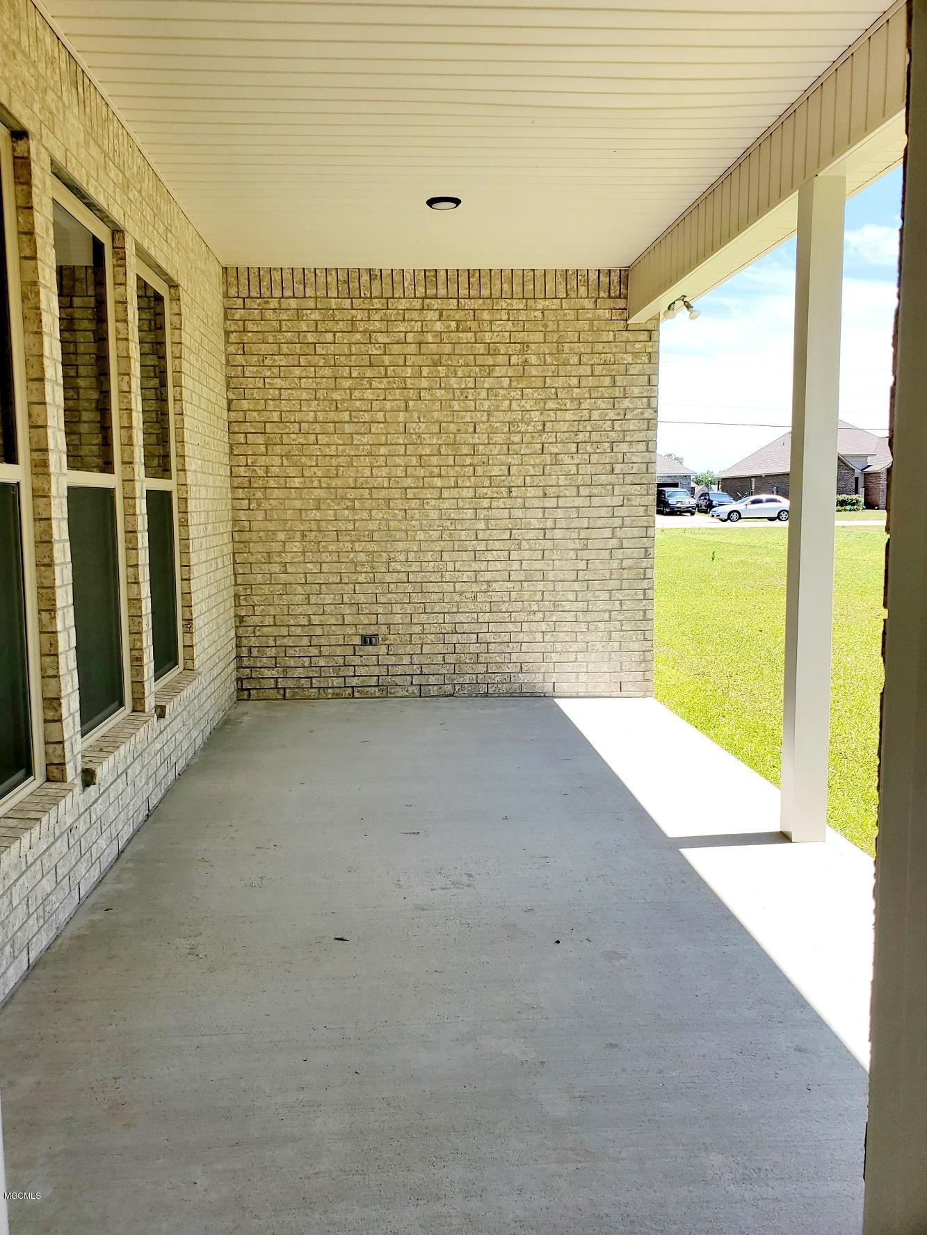 14513 North Swan Road Gulfport, MS 39503 - Photo 13 of 16 13