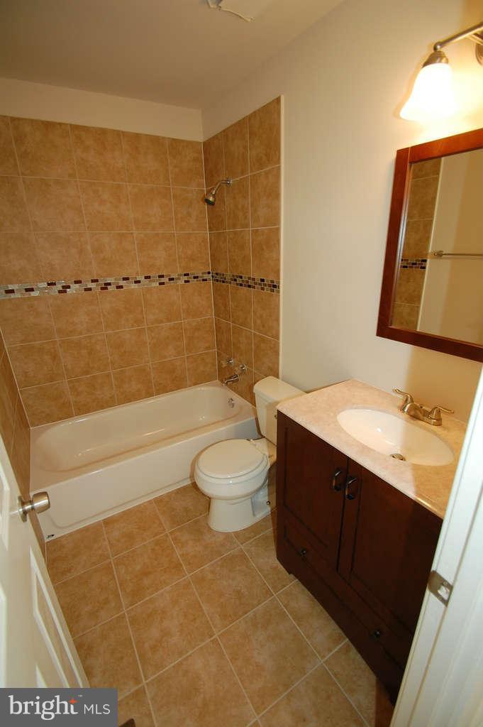 109 West Church Road Sterling, VA 20164 - Photo 13 of 27 Bath (Master)