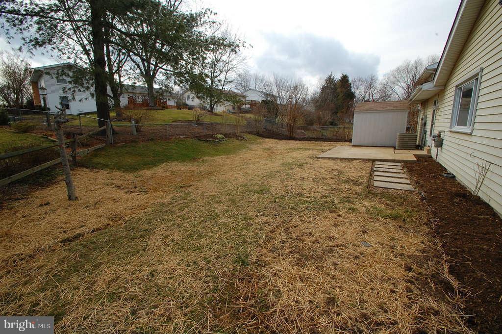 109 West Church Road Sterling, VA 20164 - Photo 27 of 27 Backyard
