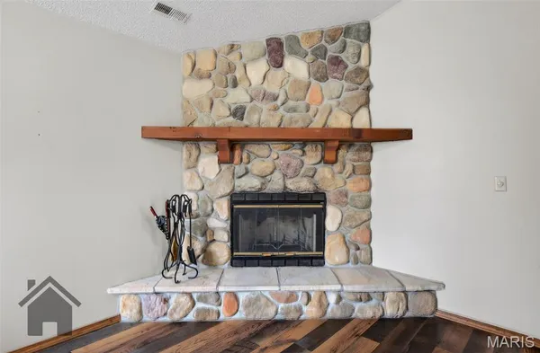 $239,900 | 13830 Sunflower Lane, Plato, MO 65552