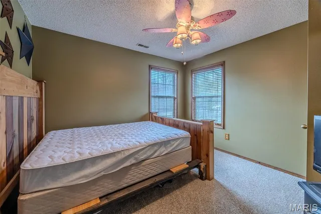 $239,900 | 13830 Sunflower Lane, Plato, MO 65552