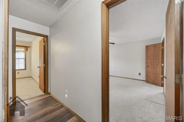 $239,900 | 13830 Sunflower Lane, Plato, MO 65552