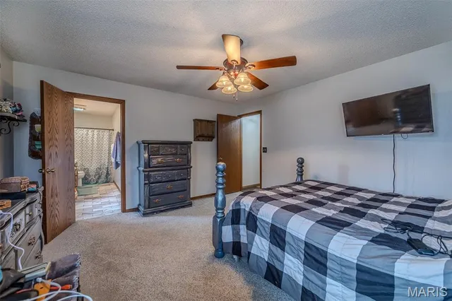 $239,900 | 13830 Sunflower Lane, Plato, MO 65552