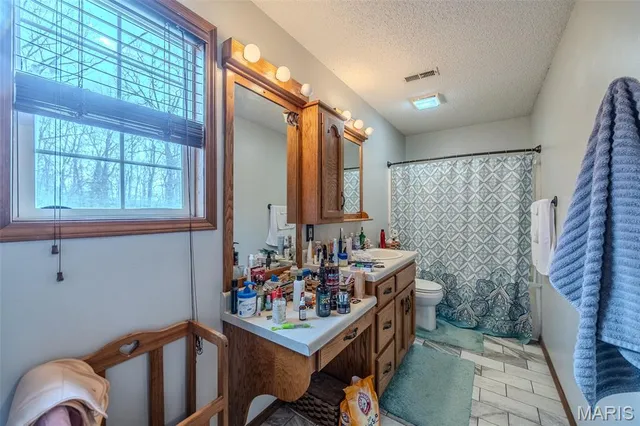 $239,900 | 13830 Sunflower Lane, Plato, MO 65552