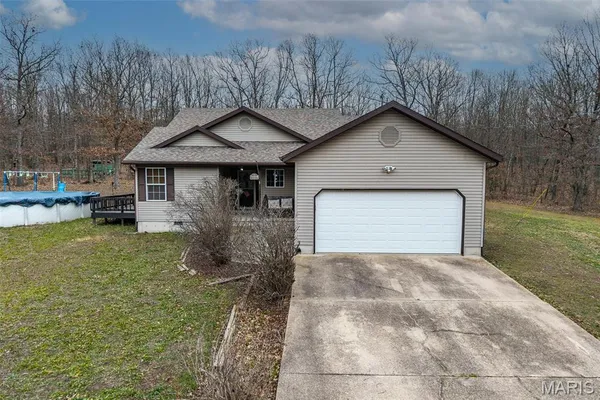 $239,900 | 13830 Sunflower Lane, Plato, MO 65552