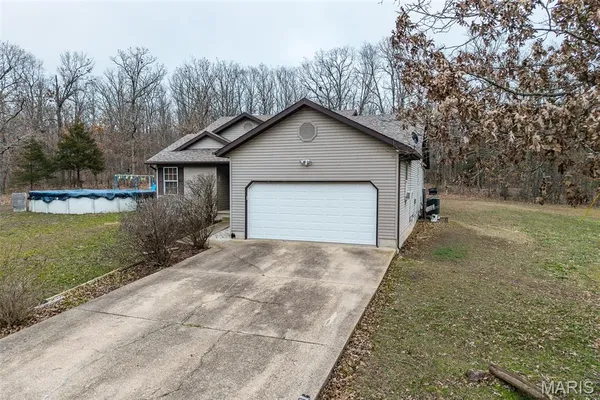 $239,900 | 13830 Sunflower Lane, Plato, MO 65552
