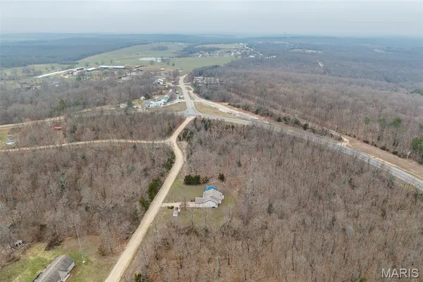 $239,900 | 13830 Sunflower Lane, Plato, MO 65552