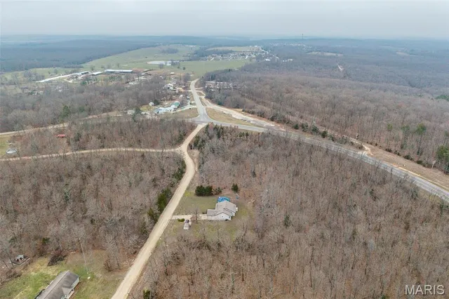 $239,900 | 13830 Sunflower Lane, Plato, MO 65552