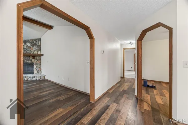 $239,900 | 13830 Sunflower Lane, Plato, MO 65552