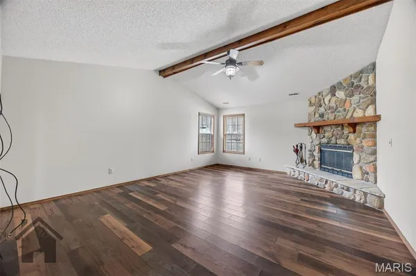 $239,900 | 13830 Sunflower Lane, Plato, MO 65552