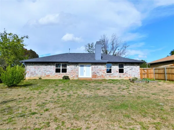 $1,995 | 2512 Chaparral Court, Denton, TX 76209