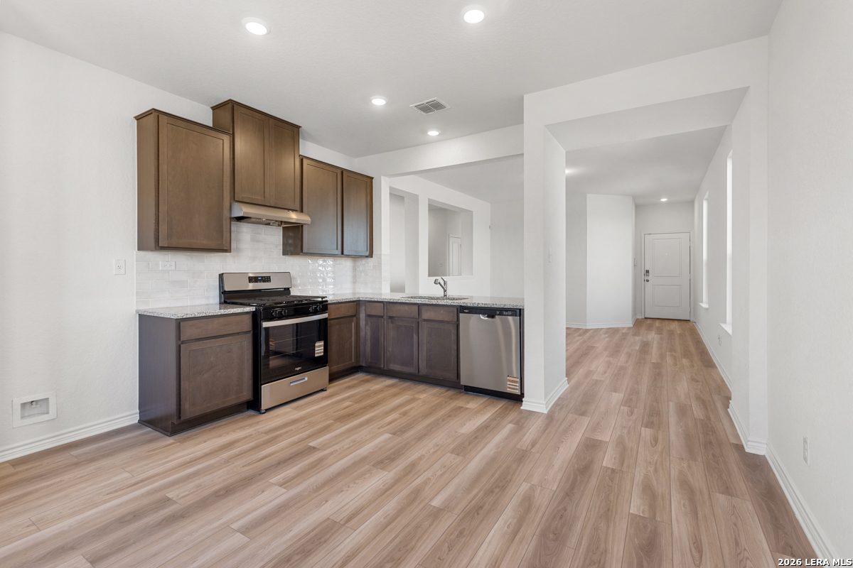 10037 Jagger Avenue Converse, TX 78109 - Photo 8 of 27