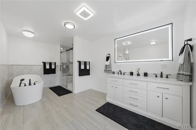 $575,000 | 10454 Gillate Road, Alexander, NY 14005