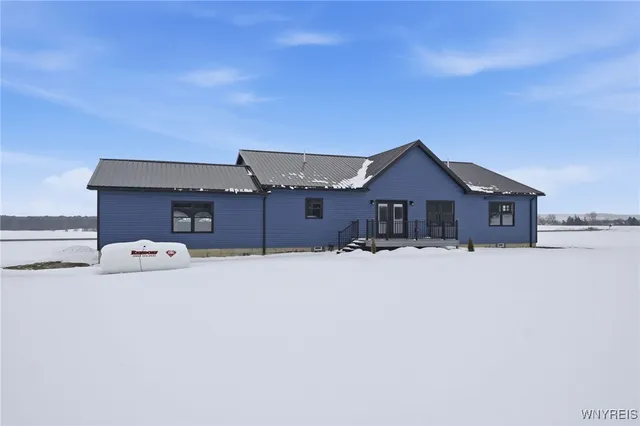 $569,900 | 10454 Gillate Road, Alexander, NY 14005