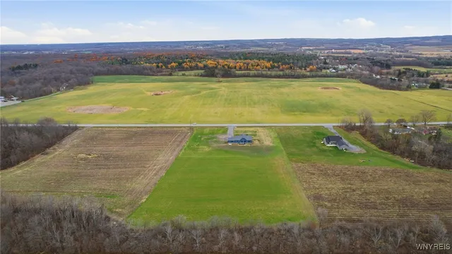 $575,000 | 10454 Gillate Road, Alexander, NY 14005