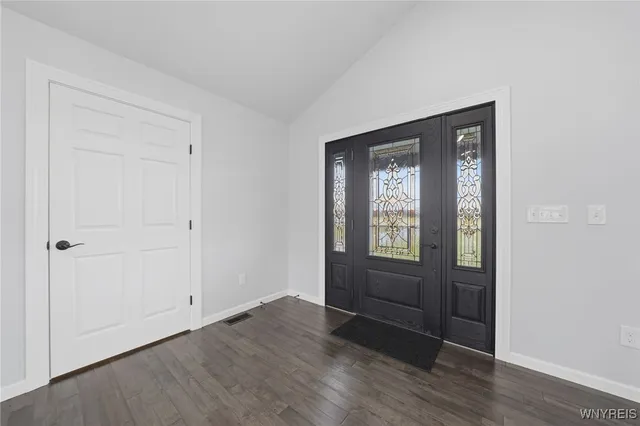 $575,000 | 10454 Gillate Road, Alexander, NY 14005