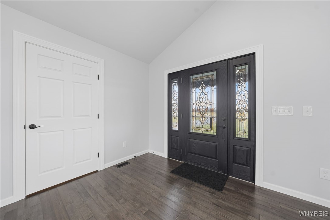 10454 Gillate Road Alexander, NY 14005 - Photo 5 of 47