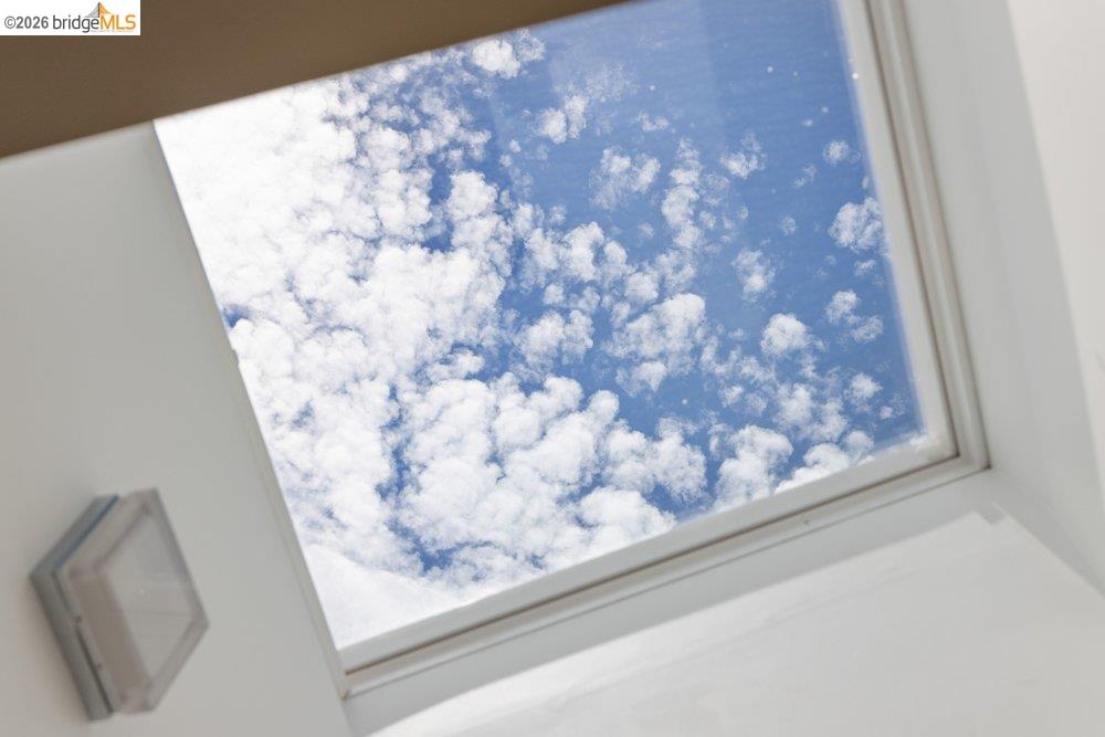 287 Purdue Avenue Kensington, CA 94708 - Photo 43 of 60 Recessed skylight with white trim and a white ceiling