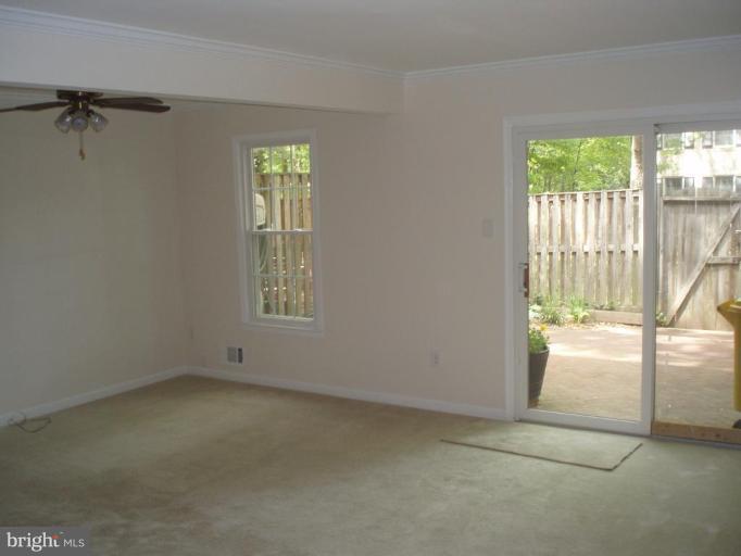 2414 Ansdel Court Reston, VA 20191 - Photo 6 of 13 Living Room