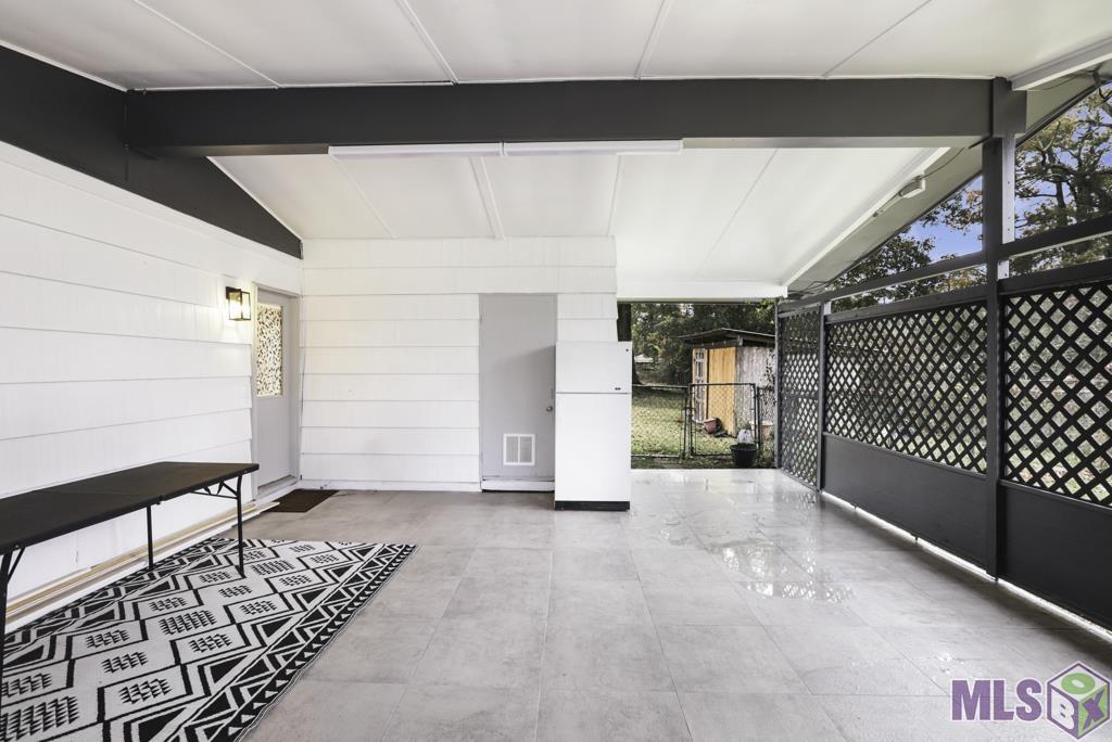 8772 Gail Drive Baton Rouge, LA 70809 - Photo 2 of 22