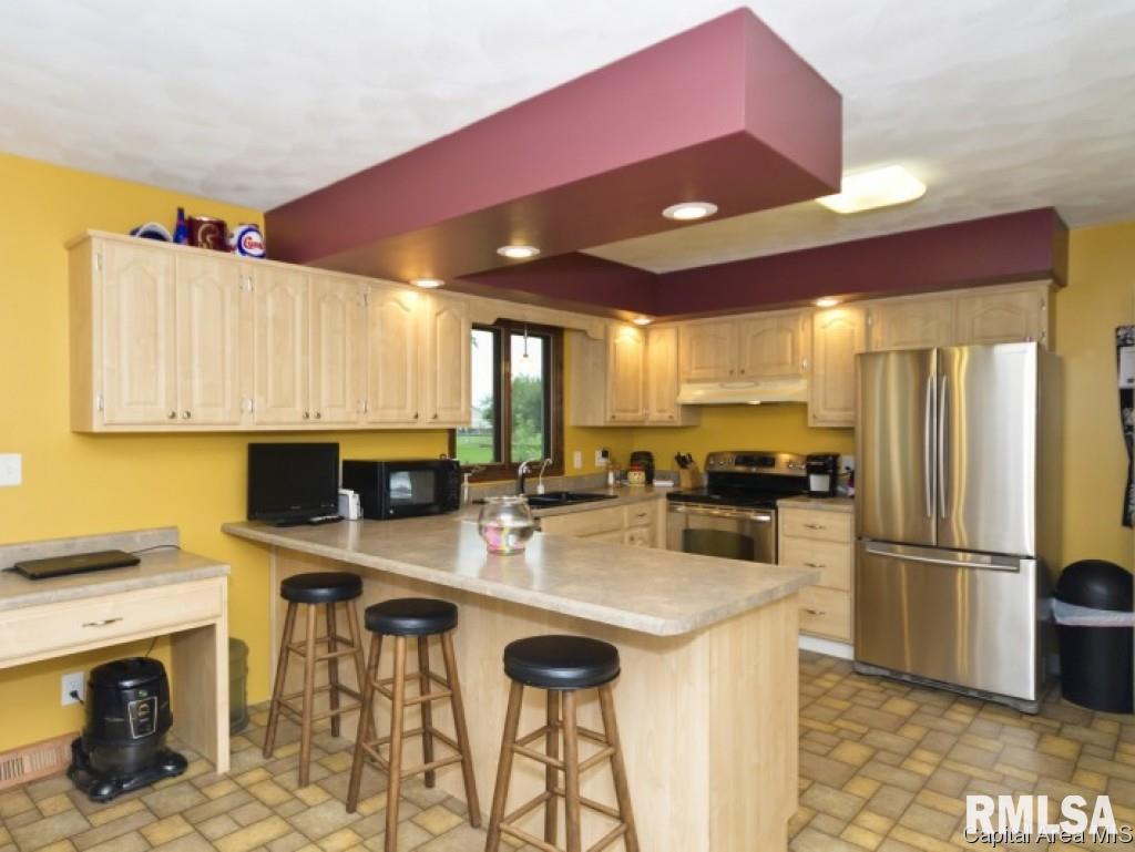 705 Allen Drive Athens, IL 62613 - Photo 11 of 36 Gallery Image 11