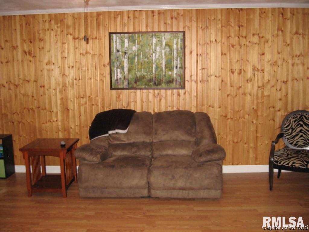705 Allen Drive Athens, IL 62613 - Photo 6 of 36 Gallery Image 6