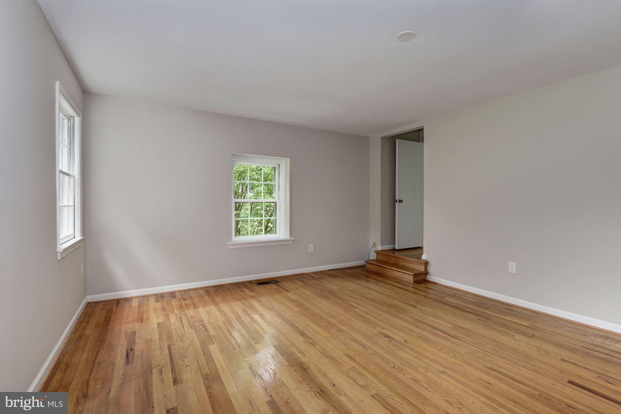 11813 Gregerscroft Road Potomac, MD 20854 - Photo 18 of 30 Bedroom (Master)