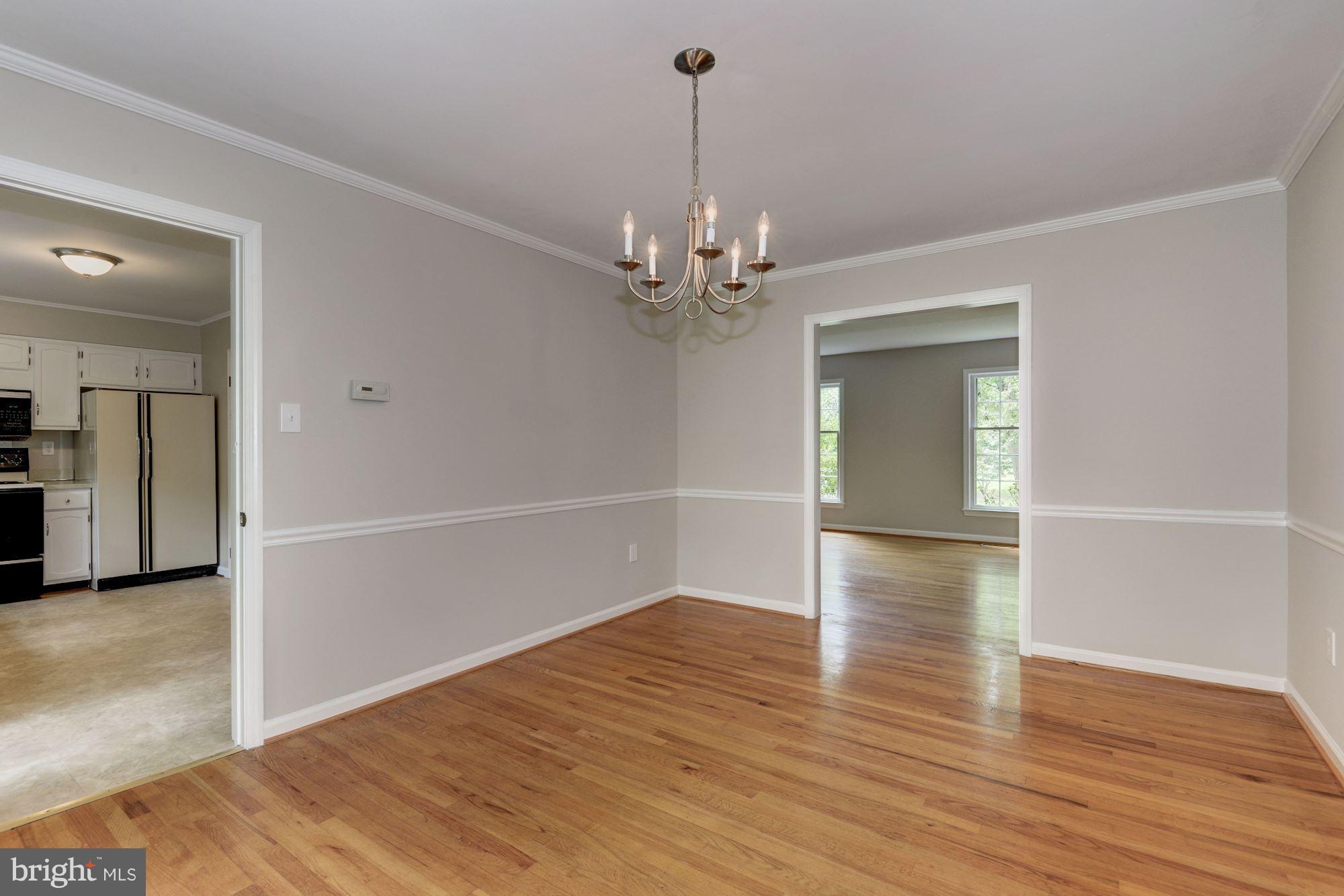 11813 Gregerscroft Road Potomac, MD 20854 - Photo 8 of 30 Dining Room