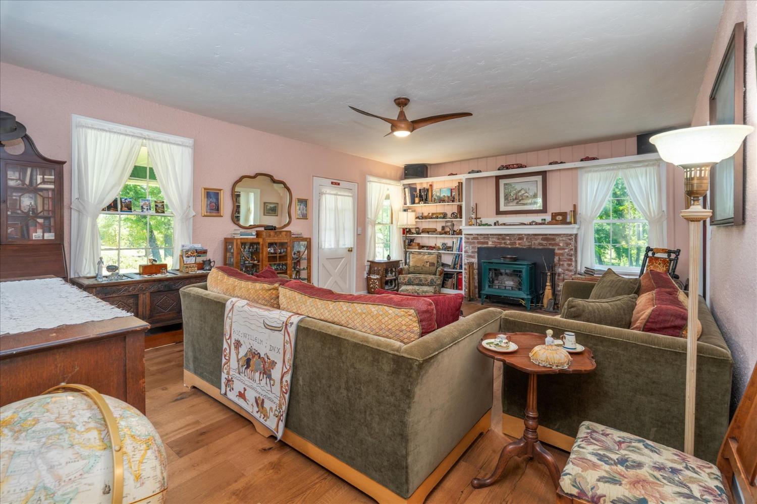 2669 Triangle Road Mariposa, CA 95338 - Photo 10 of 58 Gallery Image 10