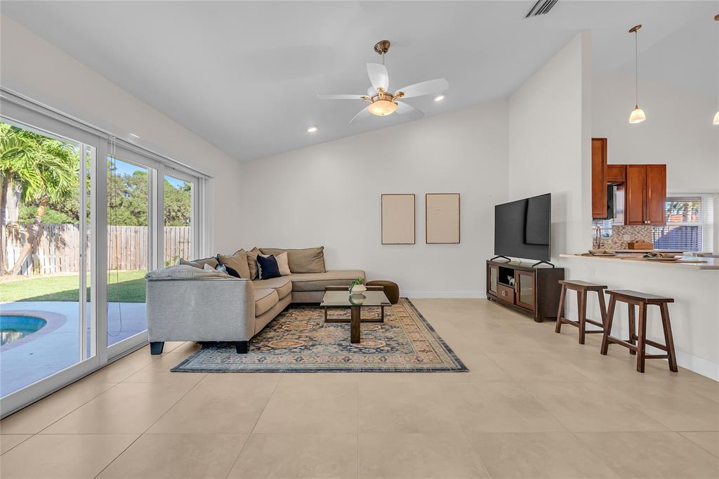 3605 Southwest 23rd Street Delray Beach, FL 33445 - Photo 16 of 50