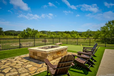 $789,000 | 1185 Mountain Vly Drive, Concan, TX 78838