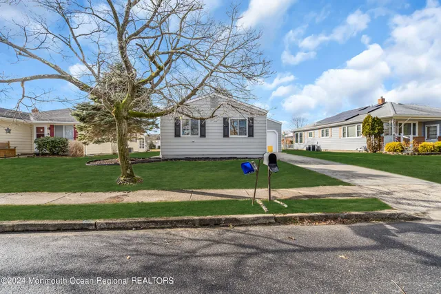 $419,000 | 8 Venezia Street, Toms River, NJ 08757