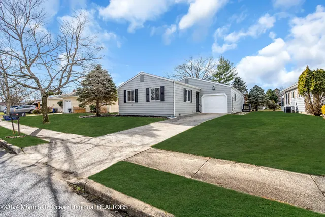 $419,000 | 8 Venezia Street, Toms River, NJ 08757