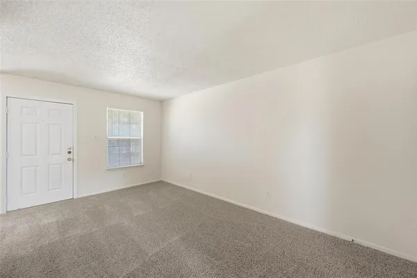 $1,275 | 504 Kings Way Drive, Unit C, Mansfield, TX 76063