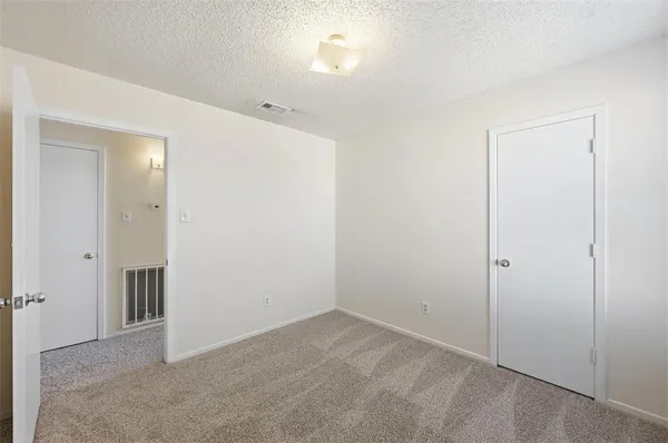 $1,275 | 504 Kings Way Drive, Unit C, Mansfield, TX 76063