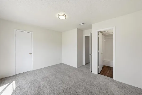 $1,275 | 504 Kings Way Drive, Unit C, Mansfield, TX 76063