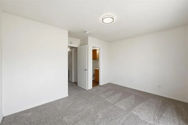 $1,275 | 504 Kings Way Drive, Unit C, Mansfield, TX 76063