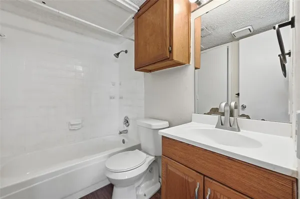 $1,275 | 504 Kings Way Drive, Unit C, Mansfield, TX 76063